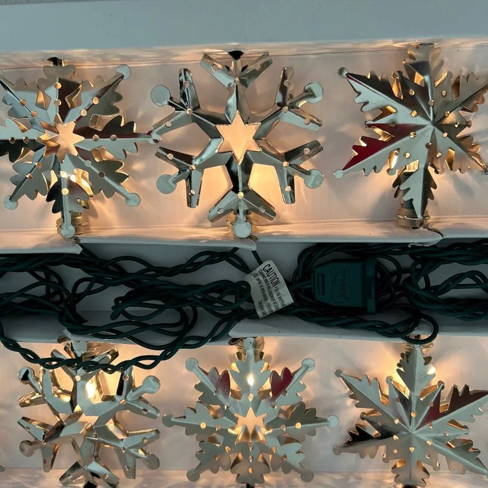 Snowflake String Lights Restoration Hardware 9 feet NEW IN BOX